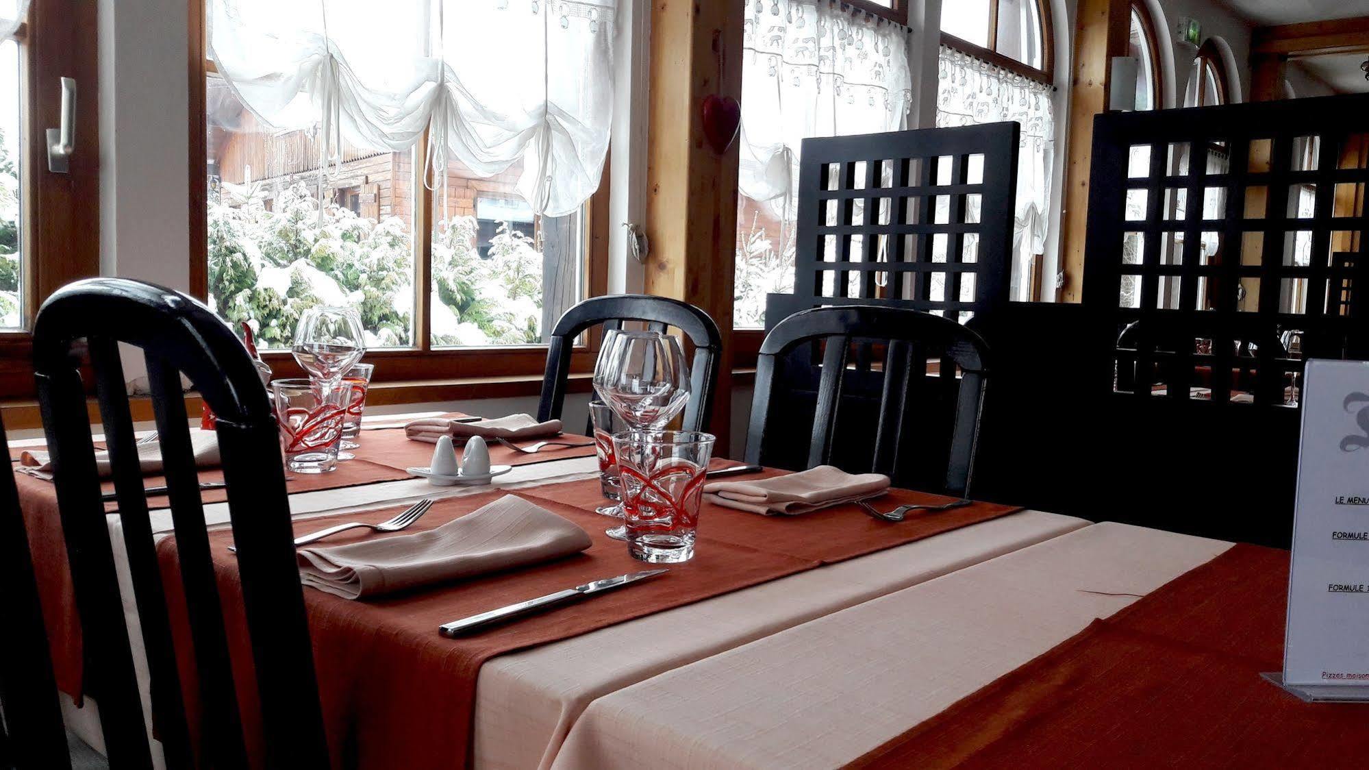 Hotel Restaurant Robichon Loray Exterior photo